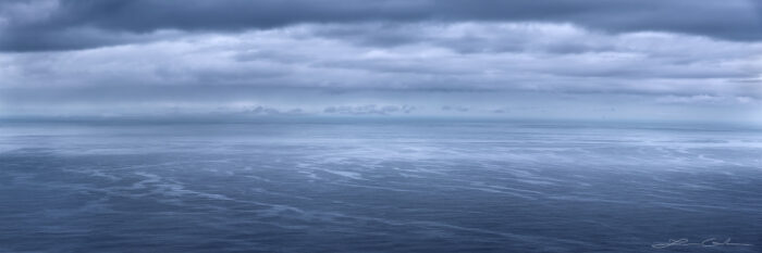 An endless ocean panorama with a cloudy sky - Faroe Islands - Gintchin Fine Art