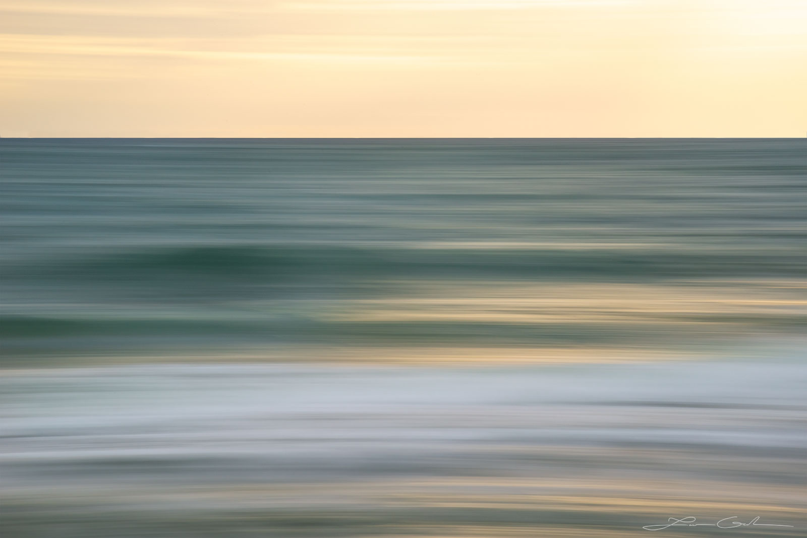 A contrasting abstract seascape picture - Gintchin Fine Art